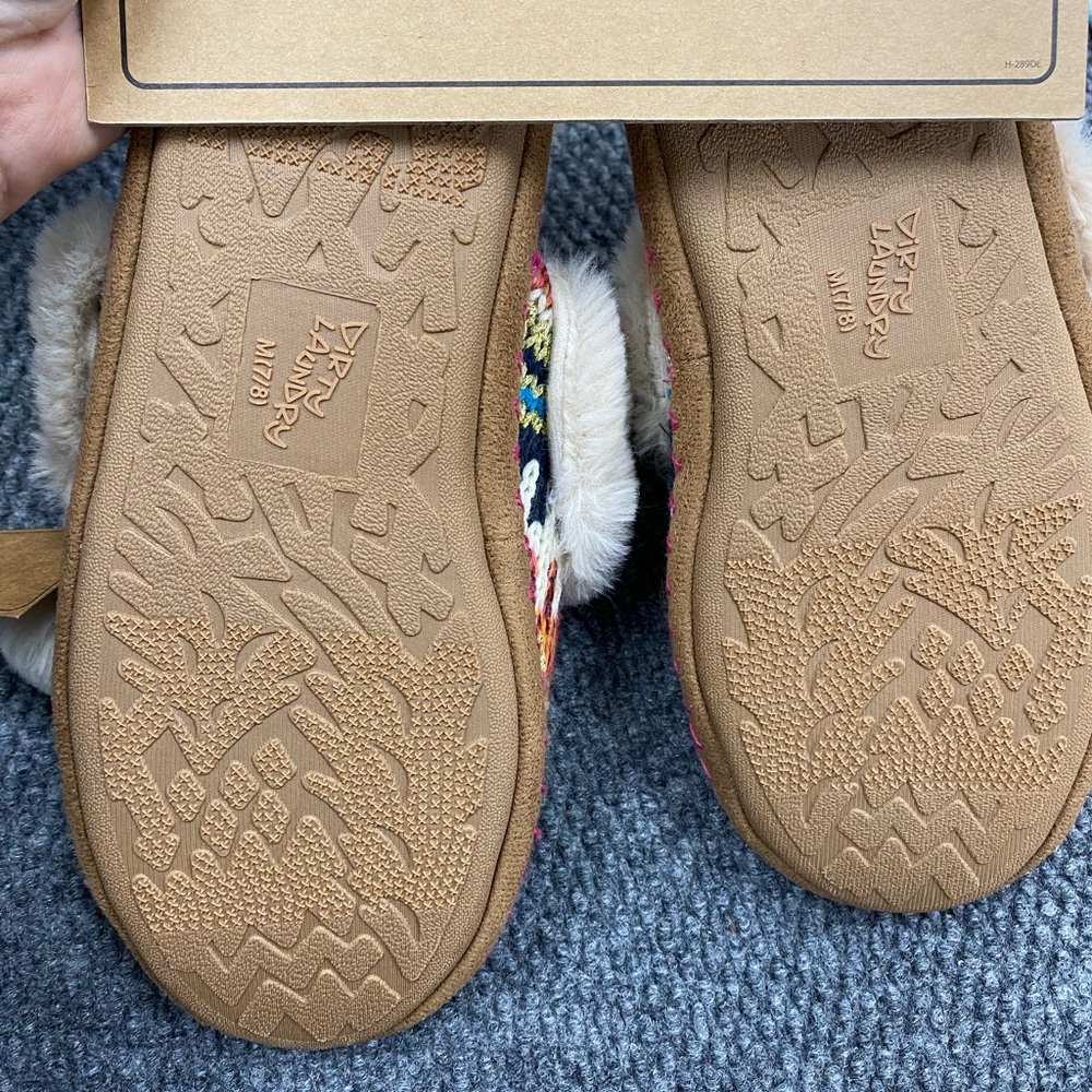 New Dirty Laundry Slippers - Picture 4 of 5